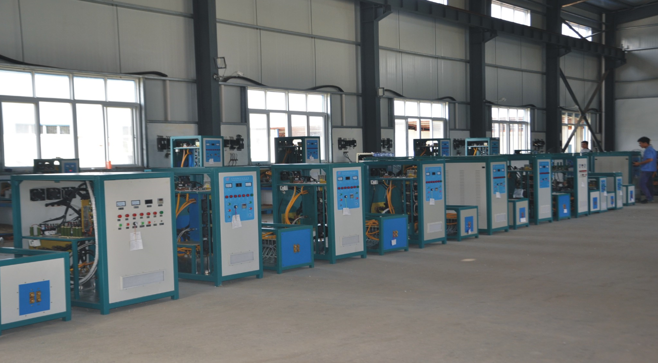 中頻(pín)熔煉爐爐襯維護要(yào)點